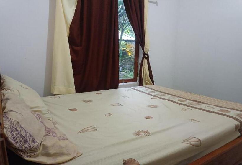 Номер Deluxe, Oyo 93408 Penginapan Annisya