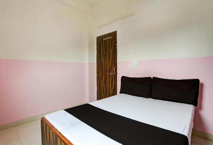 غرفة كلاسيكية ثلاثية, Oyo Yogi