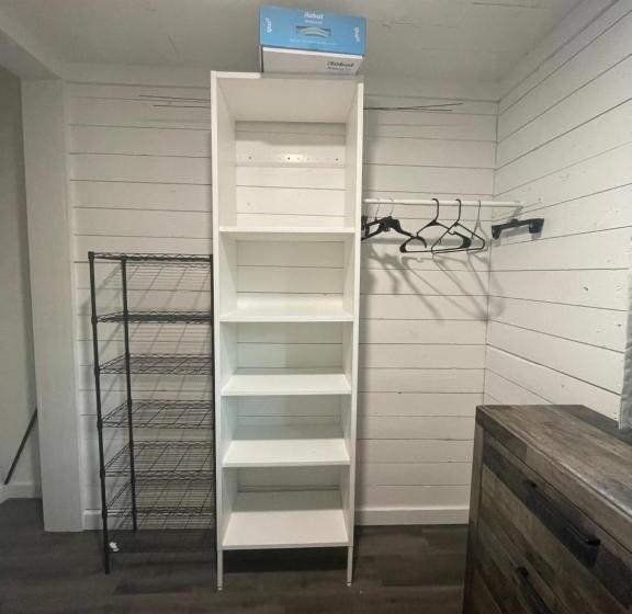 غرفة ديلوكس, Cardinal Room