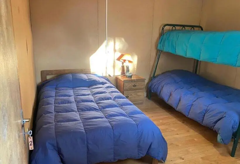 Standard Kolmen Hengen Huone, Hospedaje Jacamar