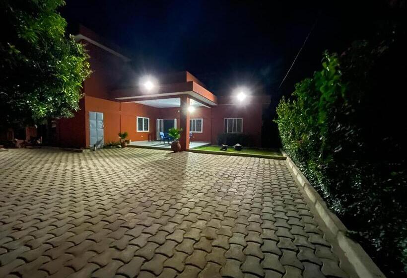 Standart Oda, Les Amazones Rouges Maison Moderne Et Chaleureuse