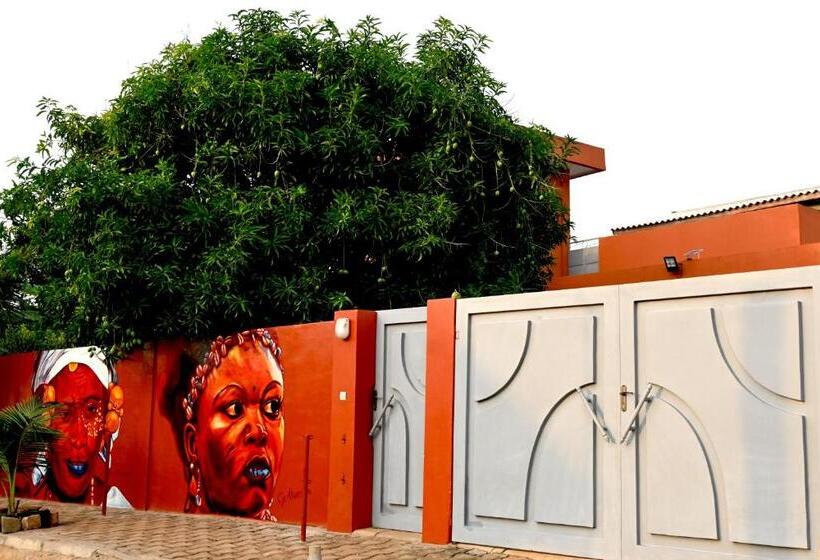 Standart Oda, Les Amazones Rouges Maison Moderne Et Chaleureuse