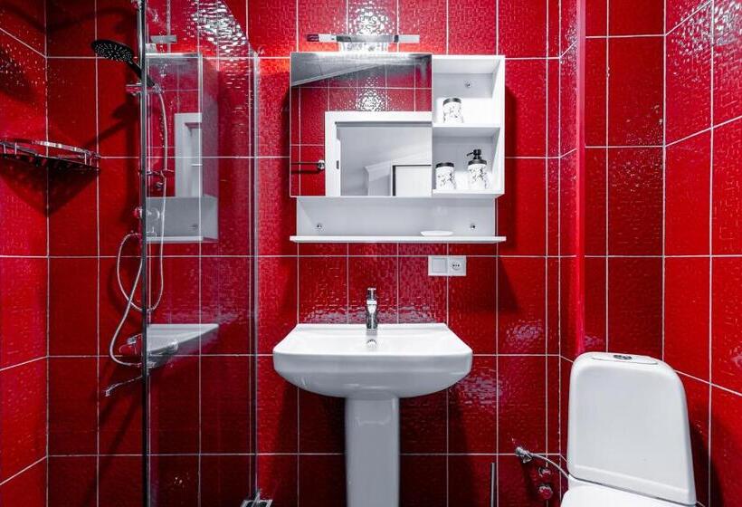 اتاق استاندارد سه نفره, Sunny Hotel Tbilisi