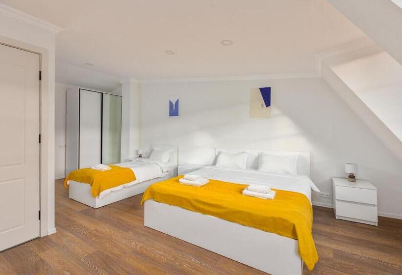 اتاق استاندارد سه نفره, Sunny Hotel Tbilisi