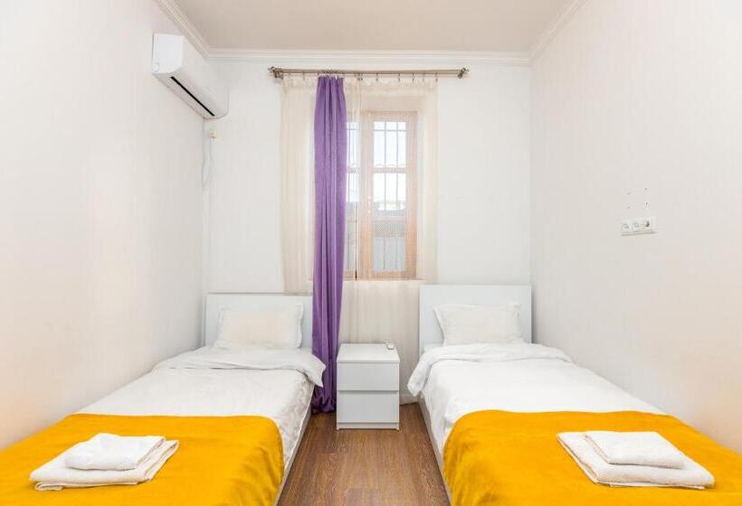 اتاق استاندارد, Sunny Hotel Tbilisi