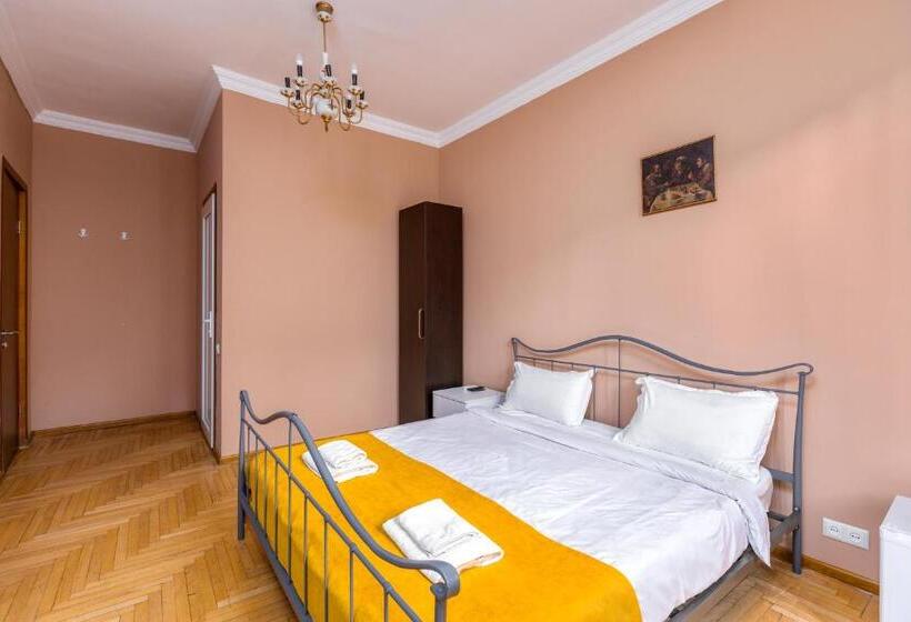 اتاق استاندارد با بالکن, Sunny Hotel Tbilisi