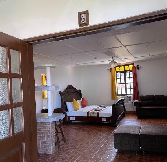 سوییت, Villa Apolonia Resort