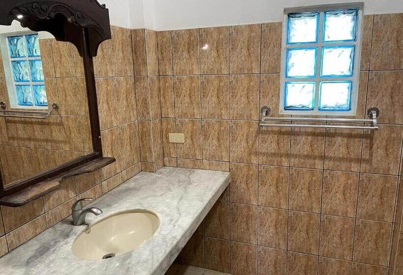 اتاق خانوادگی, Villa Apolonia Resort