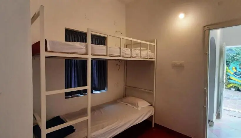 Vuode Makuusalissa, A Loft