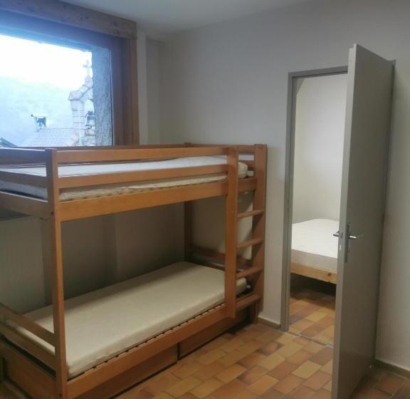 Quarto Familiar Vista Montanha, La Mansio De Bons