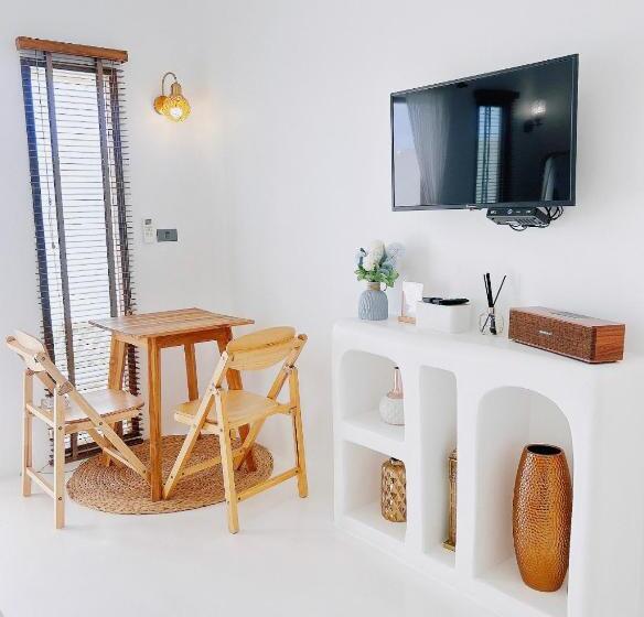 Вилла с 1 спальней и бассейном, Kamari Cafe&resort Kohlarn คามารีคาเฟ่แอนด์รีสอร์ทเกาะล้าน