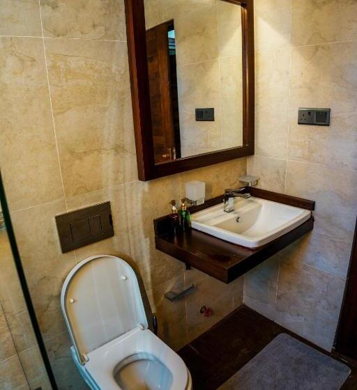 스탠다드 발코니 룸, Kensington Place