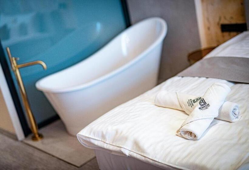 סוויטה עם נוף לנהר, Bordűr Wellness Hotel Superior és Szőnyegmúzeum