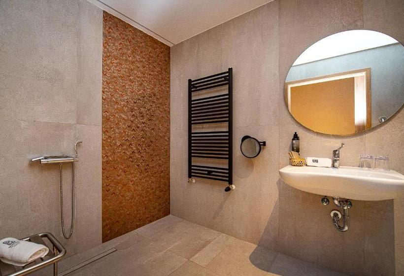 חדר סטודיו סטנדרד, Bordűr Wellness Hotel Superior és Szőnyegmúzeum