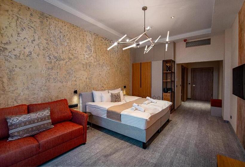 חדר משפתחתי סופריור, Bordűr Wellness Hotel Superior és Szőnyegmúzeum