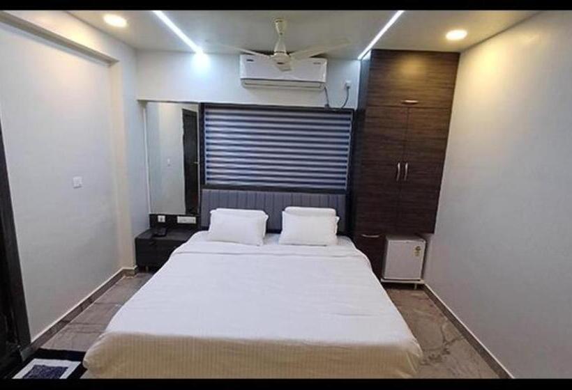 חדר דלוקס, Fabhotel Brk Iconic Residency