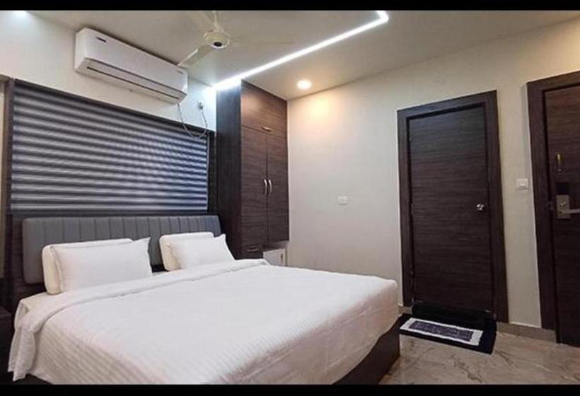 חדר דלוקס, Fabhotel Brk Iconic Residency