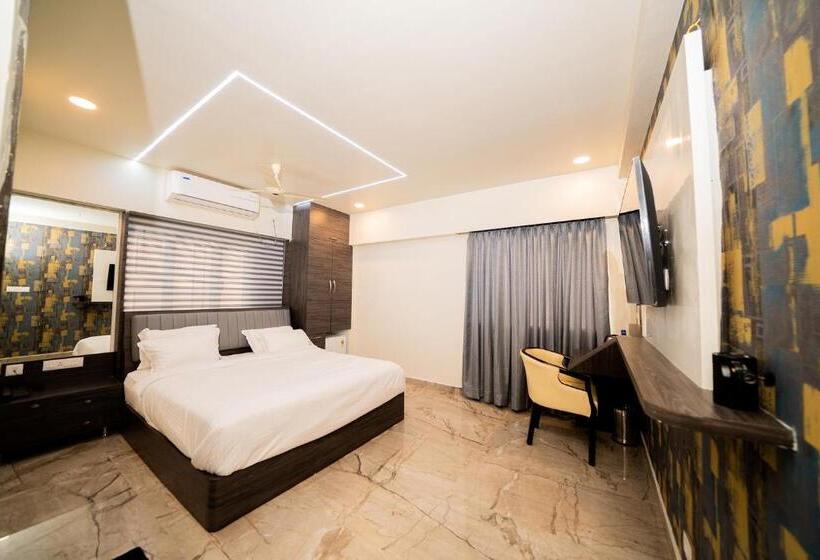 חדר דלוקס, Fabhotel Brk Iconic Residency