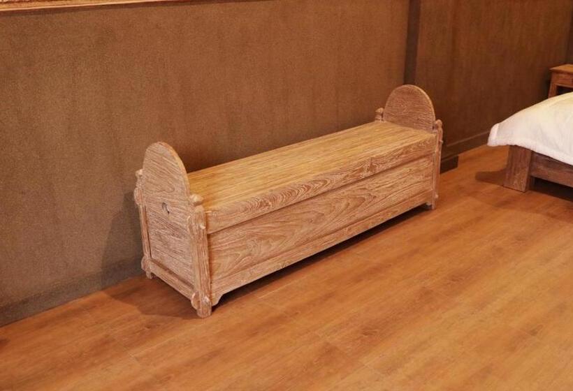 家庭间, Rumah Dharma Boutique Villa