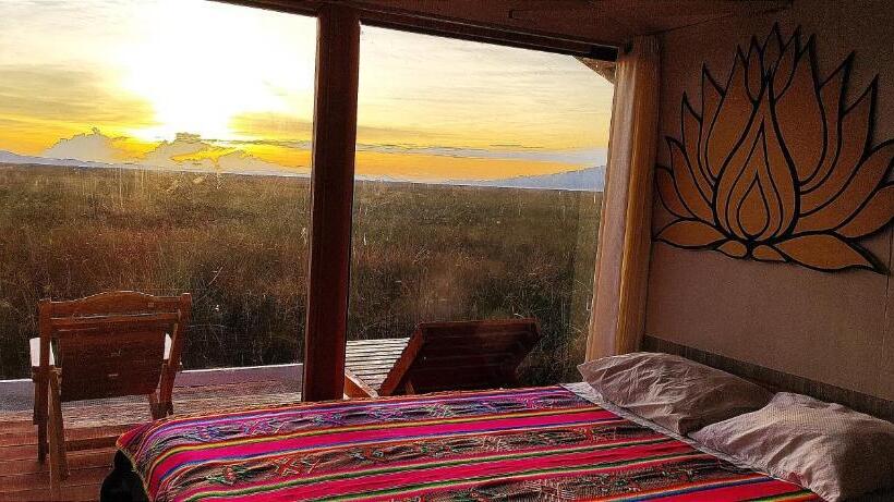 Suite with lake view, Titicaca Halso Los Uros