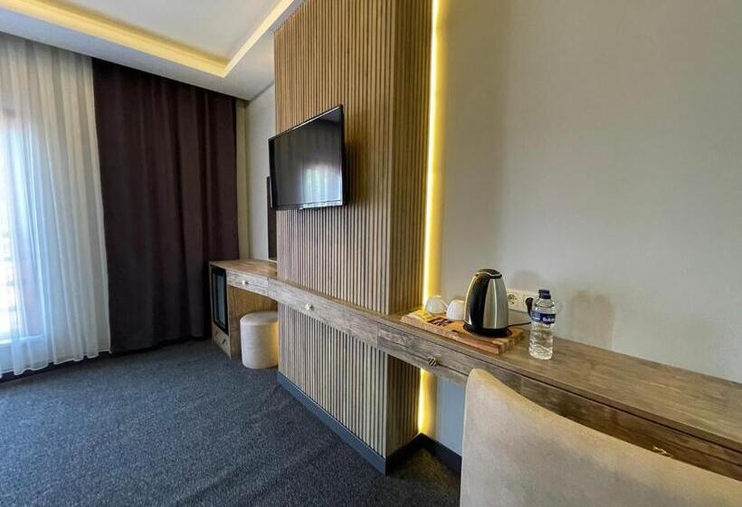 سوییت, Yeni Sevcan