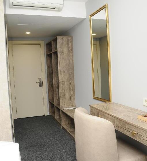 اتاق لوکس, Yeni Sevcan