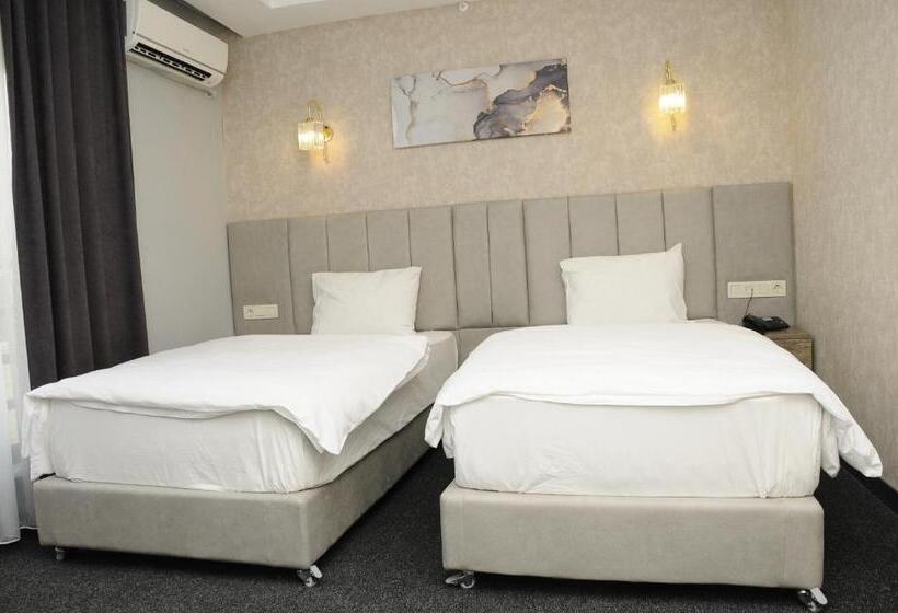 اتاق لوکس, Yeni Sevcan