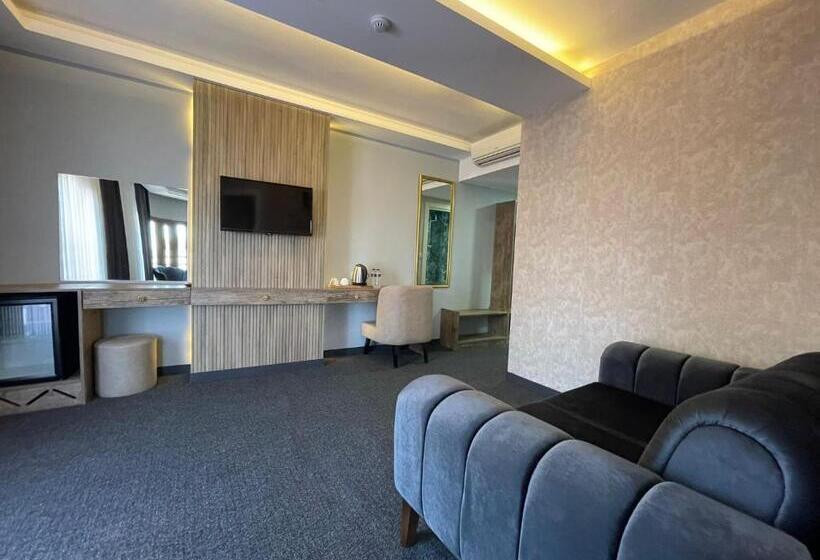 سوییت, Yeni Sevcan