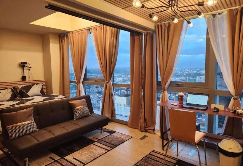 استودیوی لوکس, Queen Bed, Sauna, Gym & Captivating Views