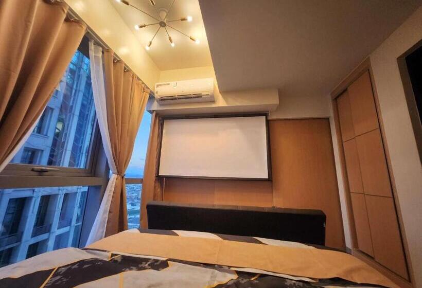 استودیوی لوکس, Queen Bed, Sauna, Gym & Captivating Views