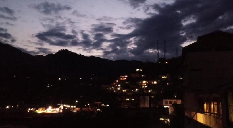 سوییت خانوادگی, Outdoor Adventures Resort