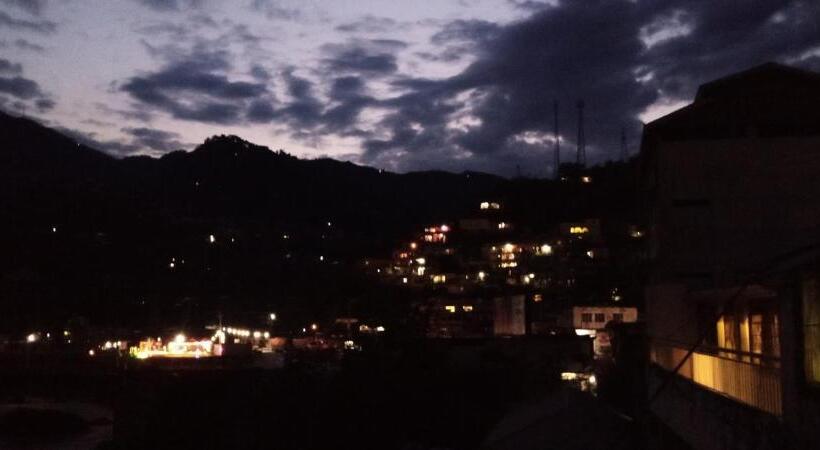 سوییت خانوادگی, Outdoor Adventures Resort