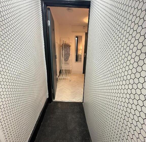 Номер Стандарт Индивидуальный, 10 Minutes To Central London Vaux