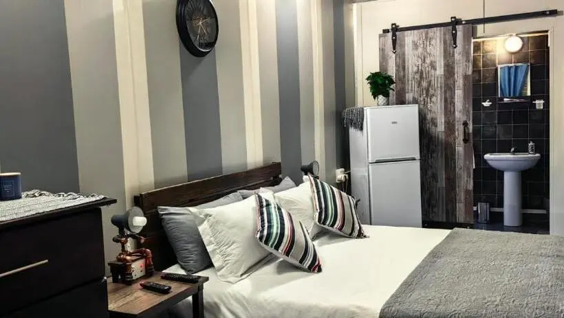 デラックスルーム, Darmayhouse Guest House