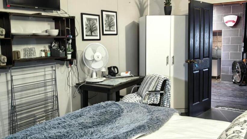 חדר דלוקס, Darmayhouse Guest House