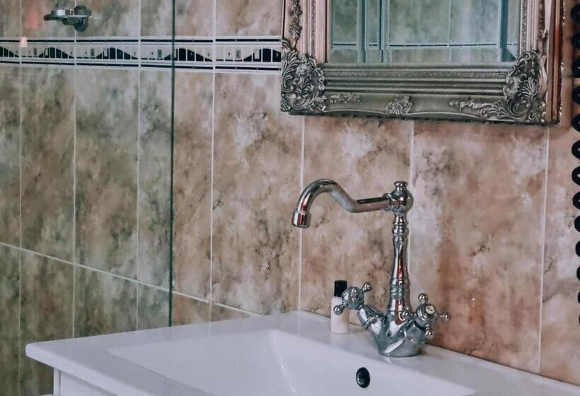 Deluxe Kamer, Red Apple Guest House