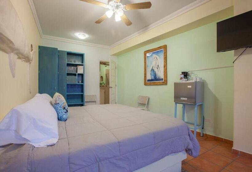 اتاق لوکس با تخت بزرگ, Posada Maria California