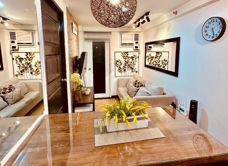 آپارتمان 1 خوابه, Emotera Place @ Arezzo Place Davao