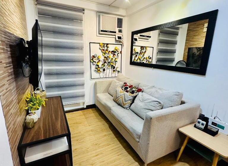 آپارتمان 1 خوابه, Emotera Place @ Arezzo Place Davao