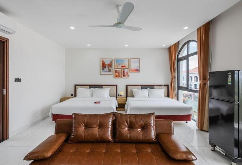 اتاق خانوادگی, 222 Rosé