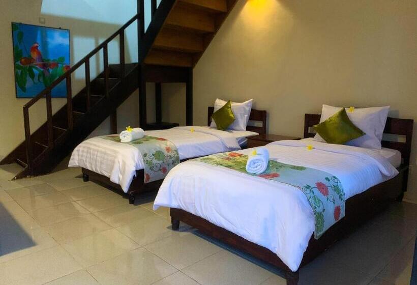 חדר משפחתי נוף להרים, Green Orry Inn Tetebatu