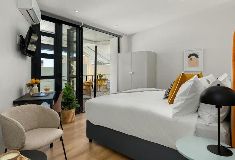 חדר דלוקס, Neighbourgood 1st Crescent