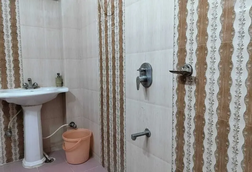 Deluxe Zimmer, Rawat
