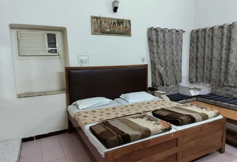Deluxe Zimmer, Rawat
