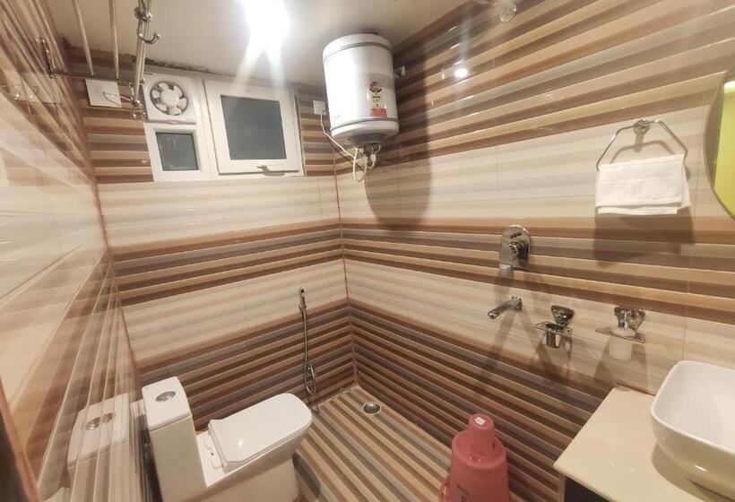 Номер Стандарт, Royal View Residency