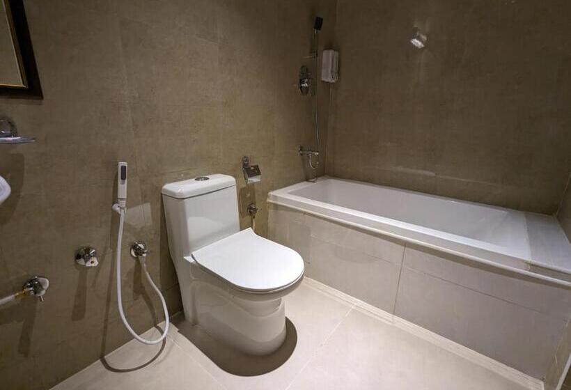 Apartamento 2 Dormitórios, Fabhotel Prime Seasons Suites Hbr