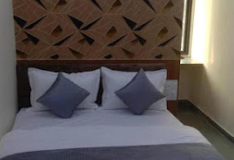 غرفة ديلوكس, Sg Ac Rooms Vadodara