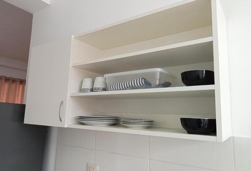 اتاق استاندارد, Suite And Business