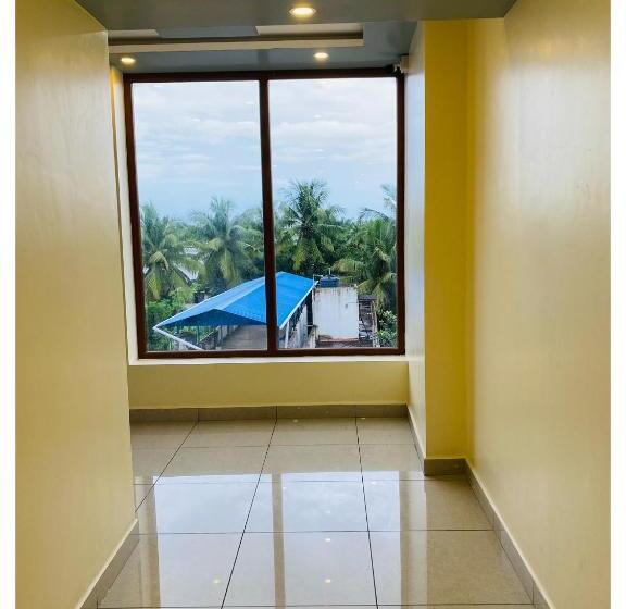 Семейный Номер Deluxe, The Landmark Tower