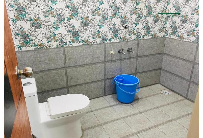 Трехместный Номер Deluxe, The Landmark Tower